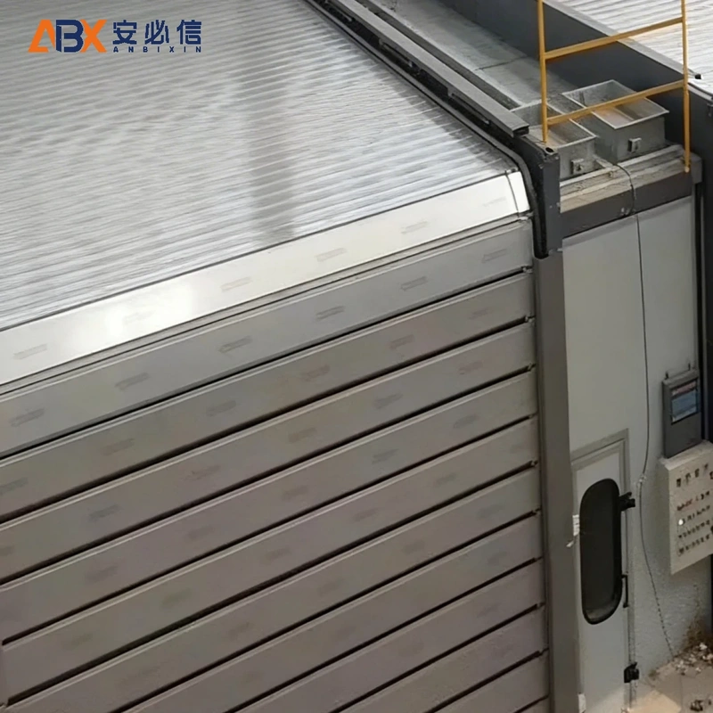 可克达拉医药密闭高速门